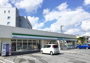 ファミリーマート 浦添高校前店｜浦添市・コンビニ